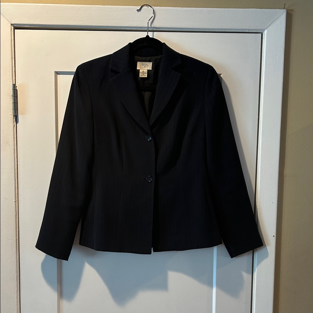 LOFT Navy with subtle white pinstripes blazer. Size 4P.